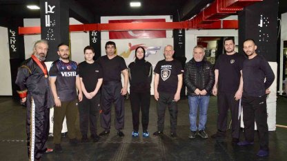 Dünya Yakın Savunma Federasyonu’ndan polislere yakın savunma eğitimi