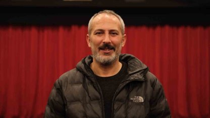 EBB Şehir Tiyatrosu’nun yeni oyunu "Organiyasyon" büyük beğeni topladı