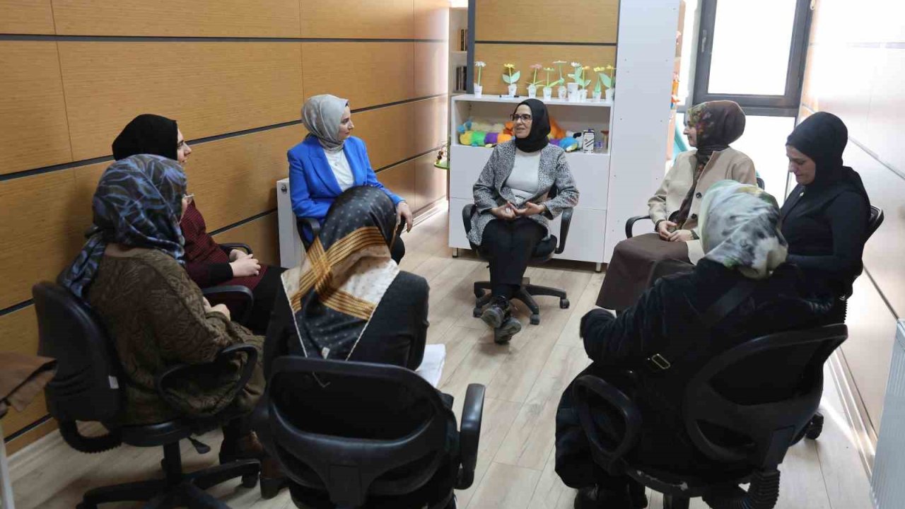 Elazığ’da destekleyici terapiler sürüyor