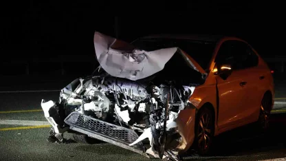 Elazığ’da yaşanan kazada 3 kişi yaralandı: O anlar kamerada