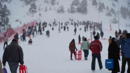 Ergan Kayak Merkezi sömestirin son gününde doldu taştı
