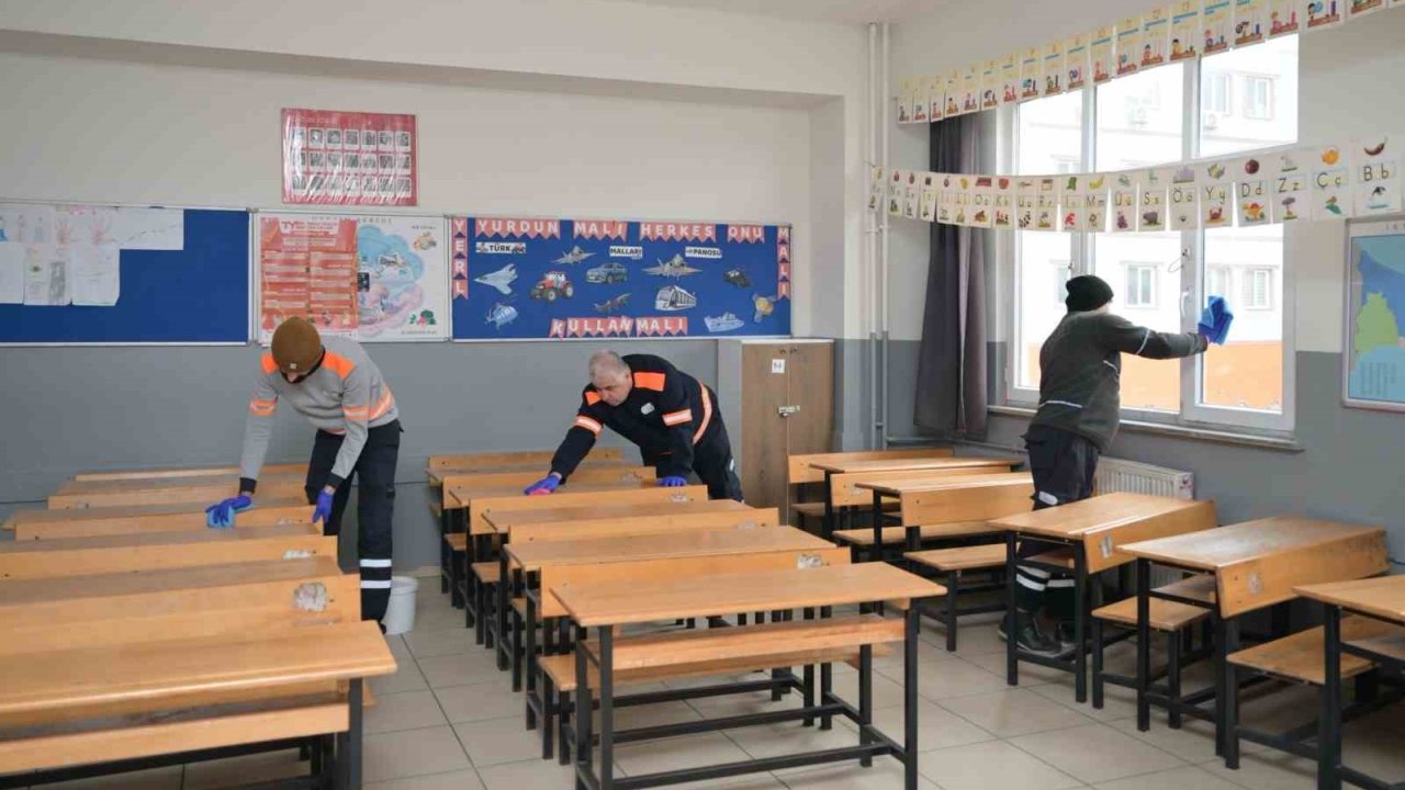 Esenyurt’ta okullar yeni eğitim dönemine hazır