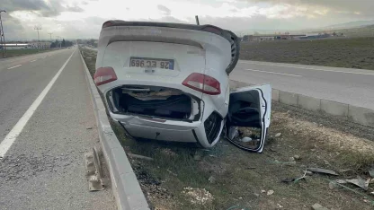 Eskişehir-Sarıcakaya yolunda otomobil takla attı: 5 yaralı