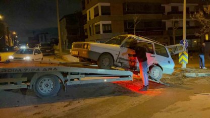 Eskişehir’de iki otomobil çarpıştı: 4 yaralı