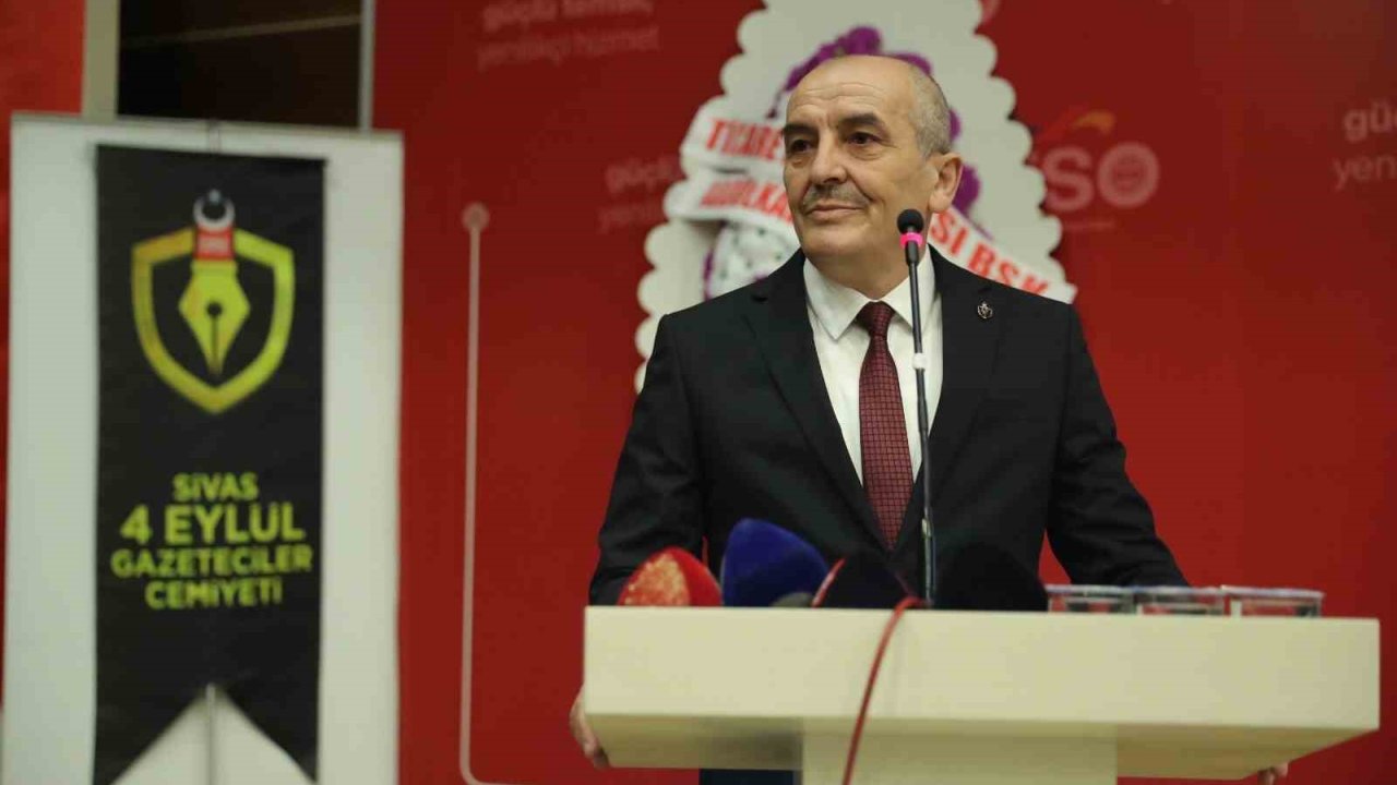 Gazetecilere saldıran YÖK protokol ekibine tepki