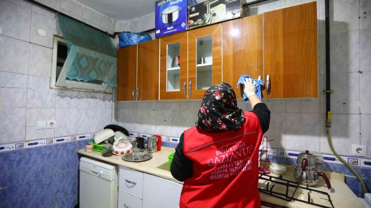 Gaziantep Büyükşehir’den Ramazan öncesi yaşlı ve engellilere kapsamlı destek