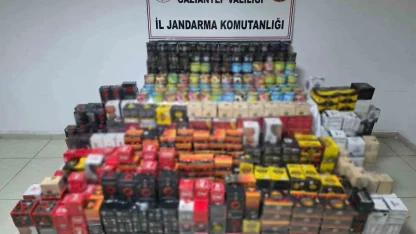 Gaziantep’te 1,5 milyon TL değerinde kaçak nargile tütünü ve kömürü ele geçirildi