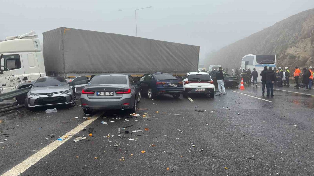 Gaziantep’te zincirleme kazada ağır yaralanan hemşire 11 gündür süren yaşam savaşını kaybetti