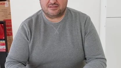 Gece yarısı kırmızı ışıkta mendil satan çocuklar için yetkililere çağrı