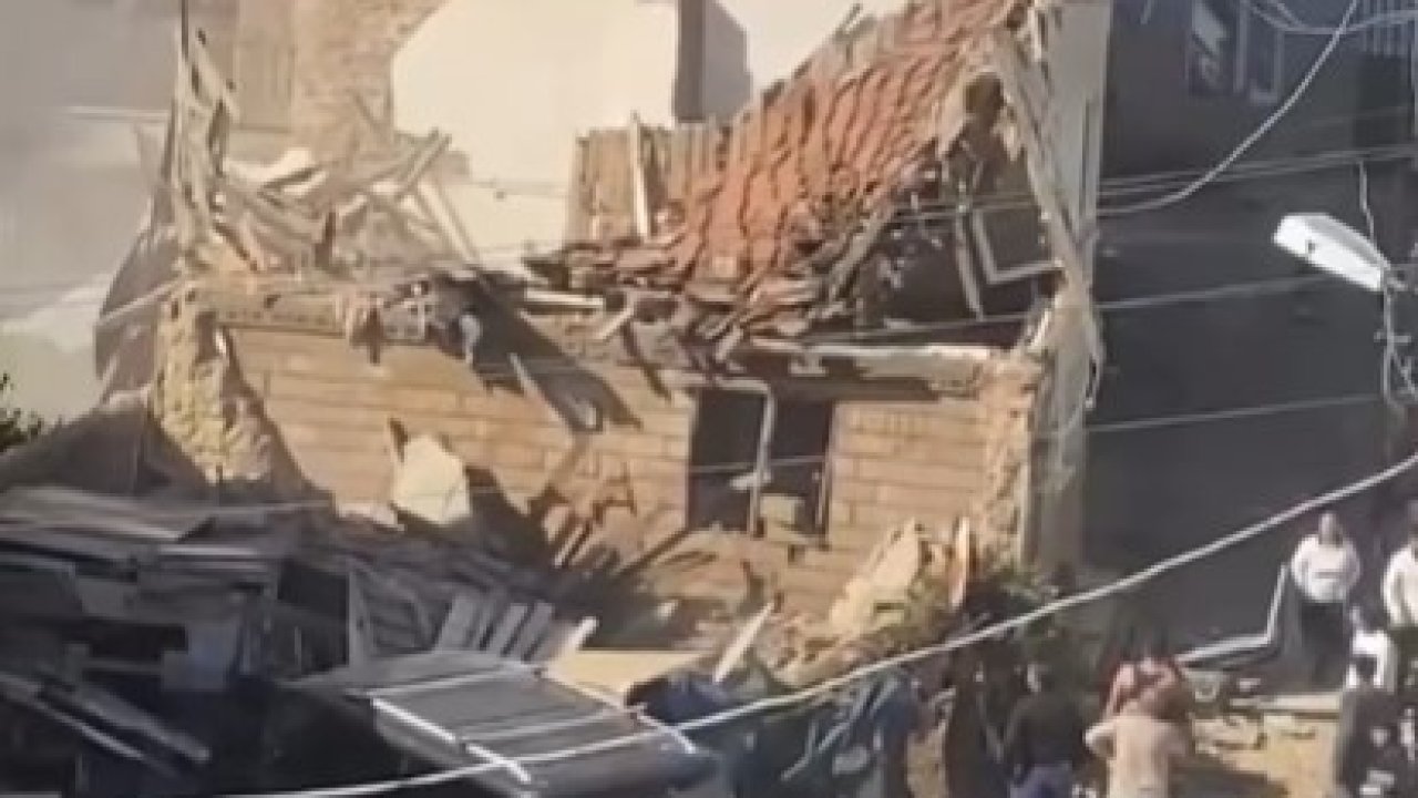 Gemlik’te metrik bina çöktü