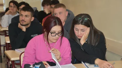 Gençler üniversite hayallerine ücretsiz kavuşuyor