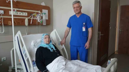 Görenler kilo aldı sandı, karnından 30 santim uzunluğunda 10,5 kiloluk kitle çıktı