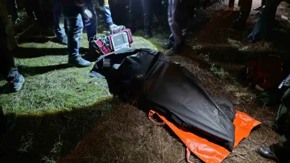 Gümüşhane’deki yangında bazı kısımları çöken binada yaşlı adamın cansız bedeni bulundu