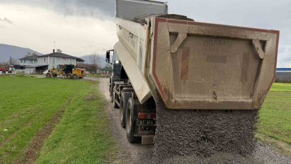Gümüşpınar köyünde yollar açılıyor