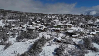 Güneşin açmasıyla oluşan eşsiz kar manzaraları dronla görüntülendi