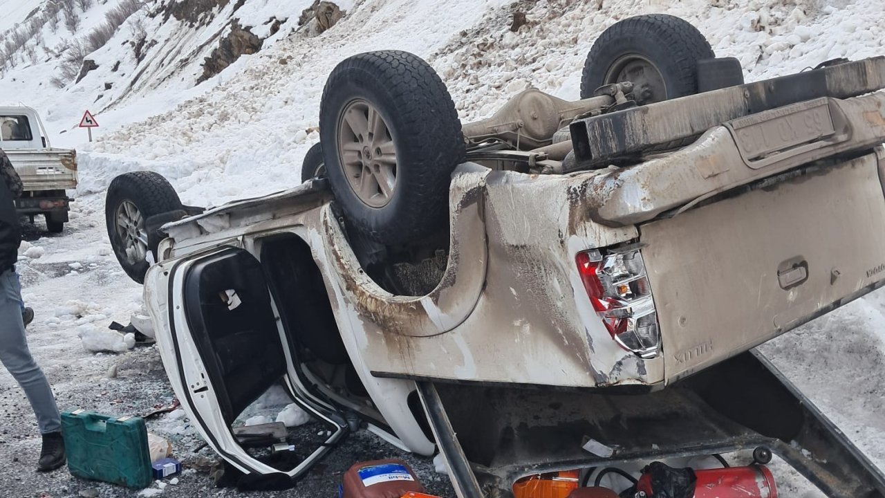 Hakkari’de trafik kazası: 2 yaralı