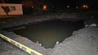 Hatay’da su dolu temelin içindeki toplarını almak isterken düşen 2 kardeş çocuk öldü