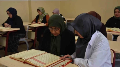 Hece hece başladı, 70’inden sonra Kur’an-ı Kerim’i öğrendi