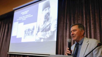 Her batık kendi dönemine ışık tutuyor