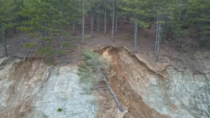 Heyelan yaşanan barajın çevresinde felaketin boyutu görüntülere yansıdı