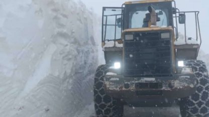 Hizan’da çığ tehlikesi nedeniyle karla mücadele çalışmaları durduruldu