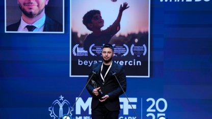 HKÜ mezunu ve yüksek lisans öğrencisi Berkay Ellek’in Yapay Zeka ile Ürettiği "Sultan’ın Taşı" filmi Berlin’de Türkiye’yi temsil edecek