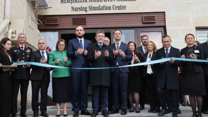 HKÜ’de Hemşirelik Simülasyon Merkezi ile İleri Araştırma ve Uygulama Laboratuvarı açıldı