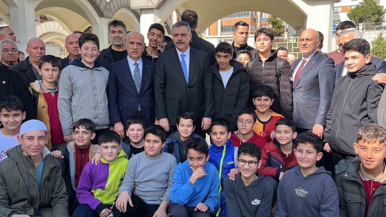 İçişleri Bakanı Çiftçi’ye Kahramanmaraşlıların ilgisi yoğun oldu