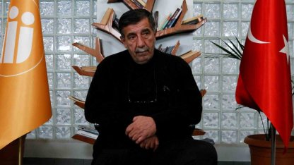 İkinci depreme ameliyatta yakalanıp, hekimlerin sedyeye sarılarak koruduğu Kenan Karadağ o anları anlattı