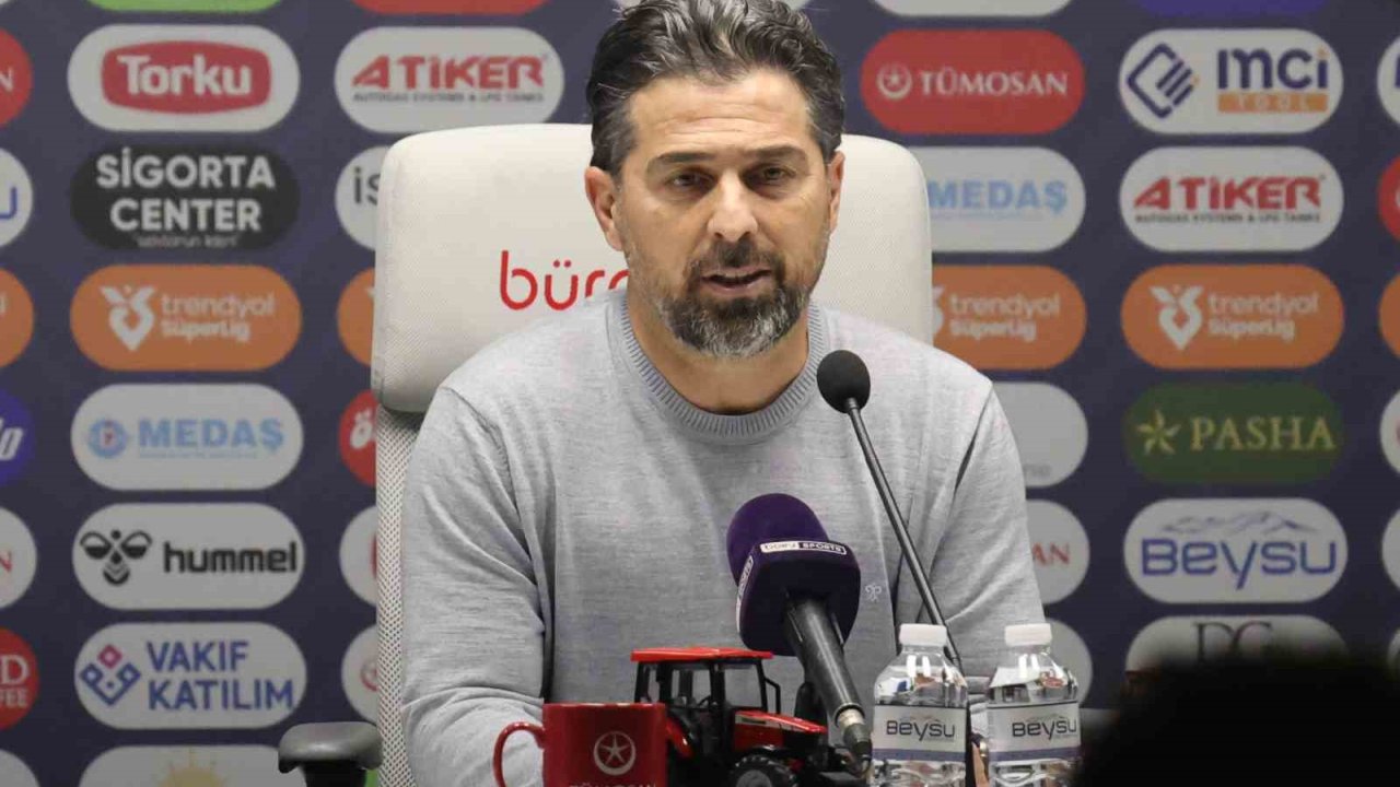 İlhan Palut: "Her şeyden önce bizim için 3 puan çok önemli oldu"