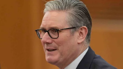 İngiltere Başbakanı Starmer’dan istifa çağrılarına yanıt: "Görevimden vazgeçmeyeceğim"