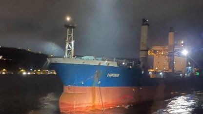 İstanbul Boğazı’nda demiri dolanan kargo gemisi, Büyükdere Liman’ına demirlendi