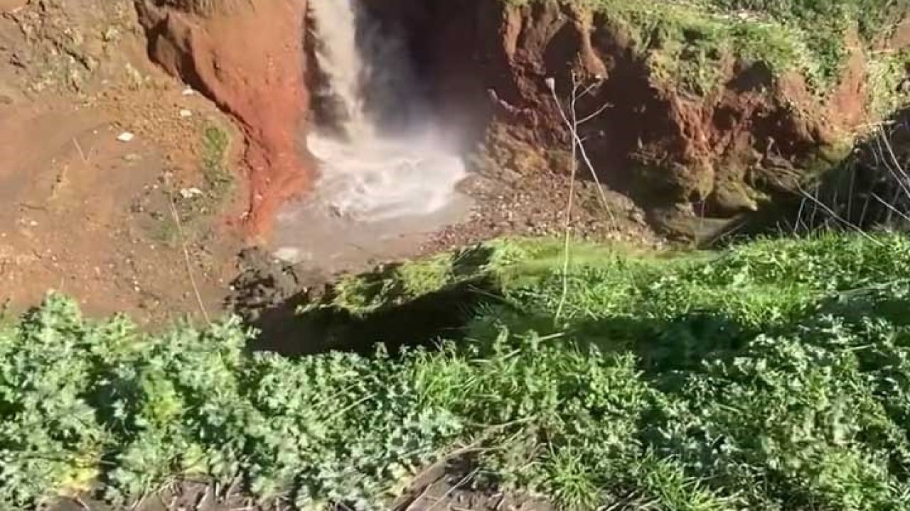 İzmir’de 2019’daki görüntü geri döndü: Menderes’te obruk sahası yeniden doldu