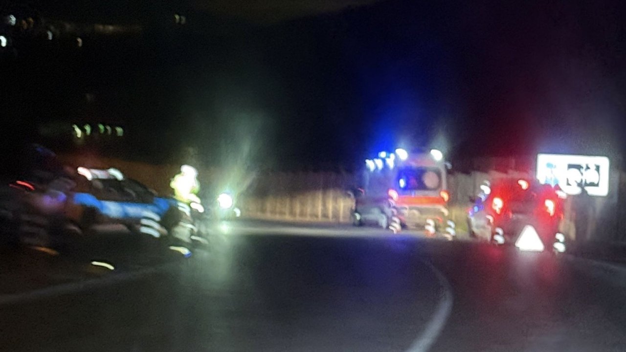 İzmir’de motosiklet duvara çarptı: 1 ölü