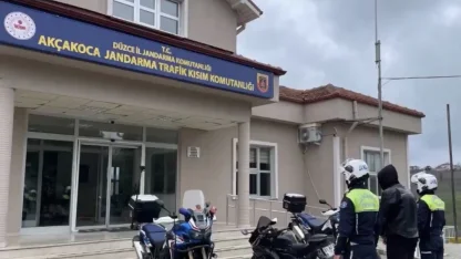 Jandarma çevirmesinden kaçtığı anları sosyal medyada paylaştı, kısa sürede yakalandı
