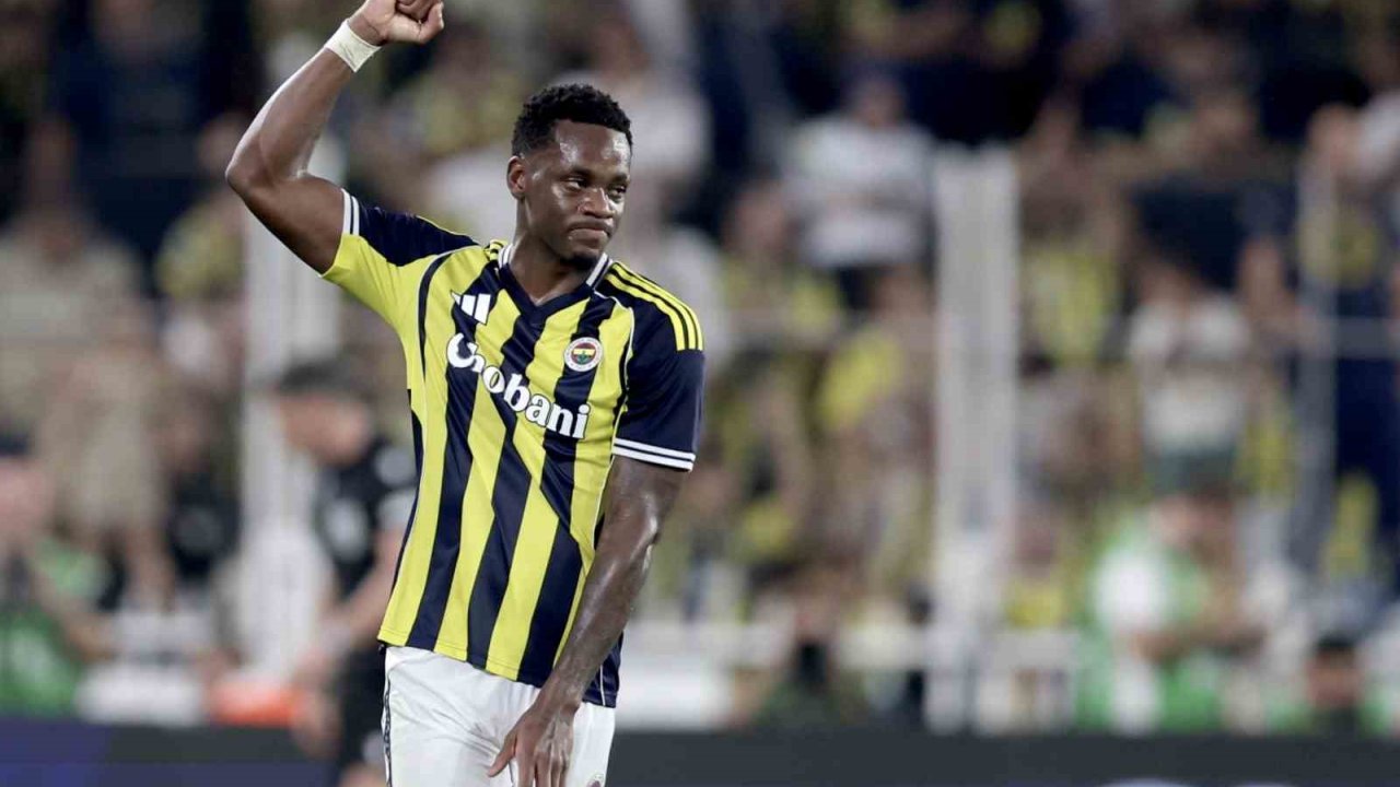 Jhon Duran, kiralık olarak Zenit’te