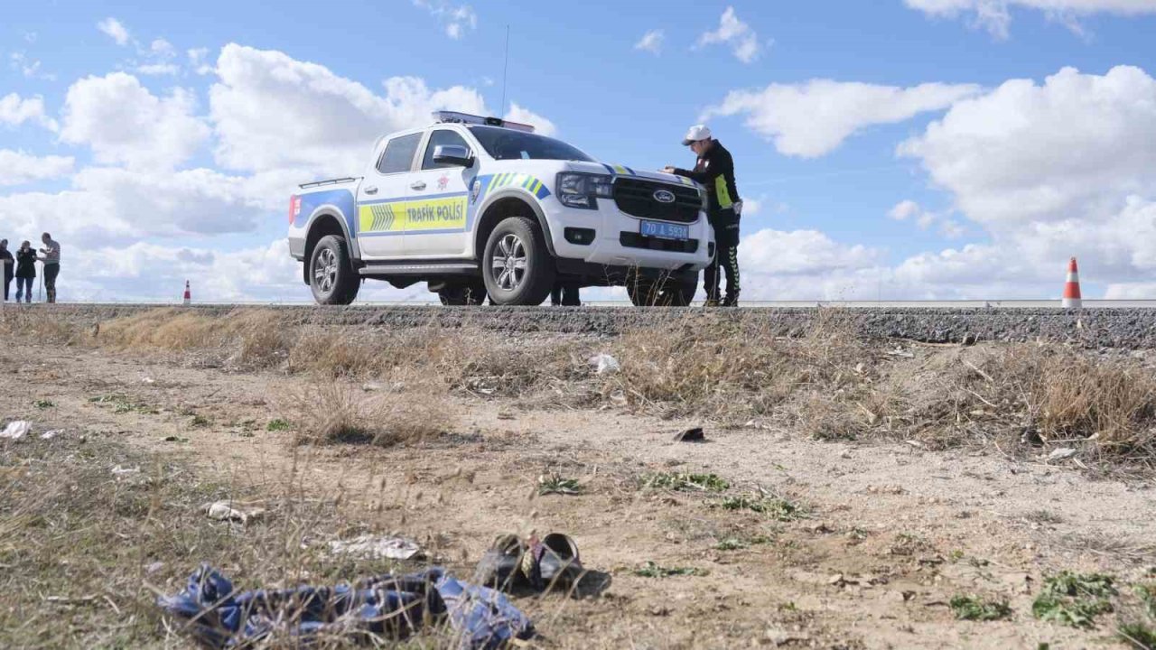 Karaman’da gelincik toplarken otomobilin çarptığı yaşlı kadın hayatını kaybetti
