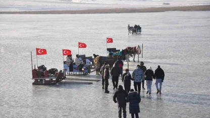 Kars’ta Çıldır Gölü Buz Şenliği heyecanı