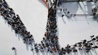 Kars’ta kayağını kapan Sarıkamış’a koştu