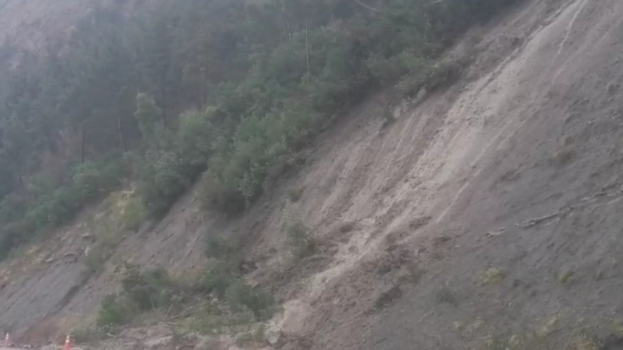 Kastamonu’da yağışların ardından heyelanlar meydana geldi