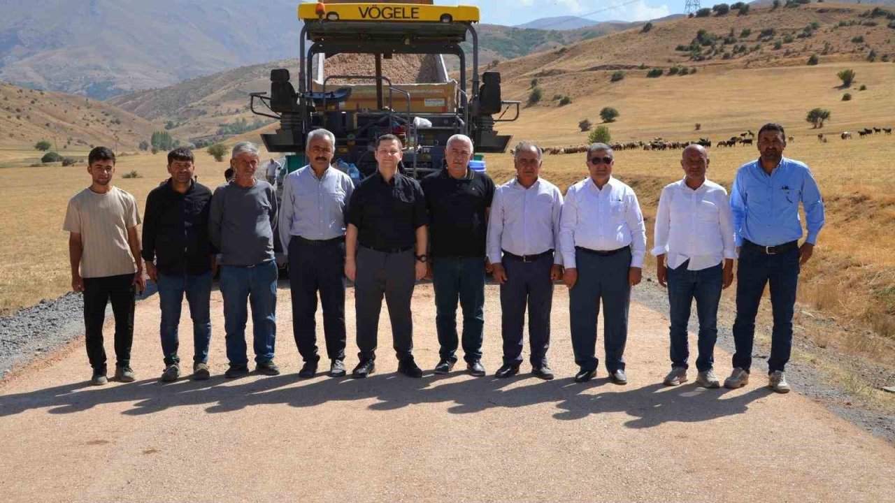 Kaymakam Demirer, özel idare ve KHGB’nin faaliyetlerini değerlendirdi