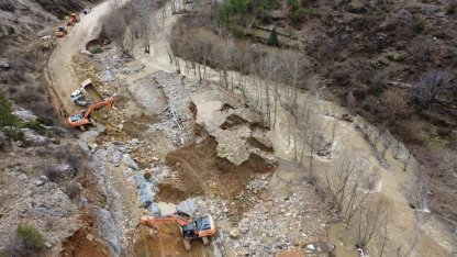 Kayseri-Adana karayolunda selin izleri siliniyor