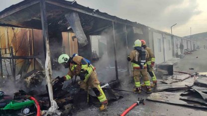 Konteynerde çıkan yangın söndürüldü