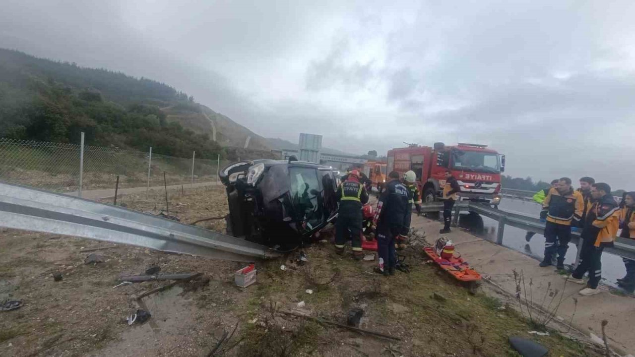 Kontrolden çıkan araç bariyere çarptı: 2 ölü