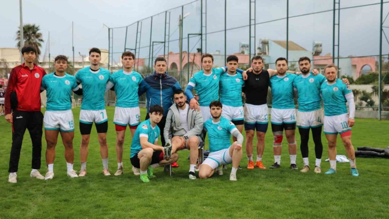 Körfez Gençlerbirliği, ragbi şampiyonasının ilk etabını ikinci tamamladı