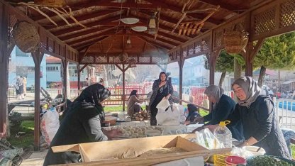 Köyde dikiş nakış kursu yararına sergi düzenlendi