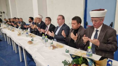 Kozlukebir Domruköy’de yüzlerce kişi iftarda buluştu