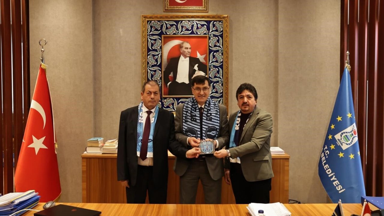 Kütahyaspor’un 60. yıl albümü yöneticilere takdim edildi