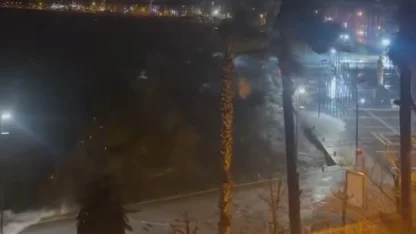 Lodos denizi taşırdı, dalgalar yükseldi