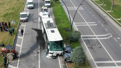 Manisa’da 3 araçlı zincirleme kaza: 5 yaralı